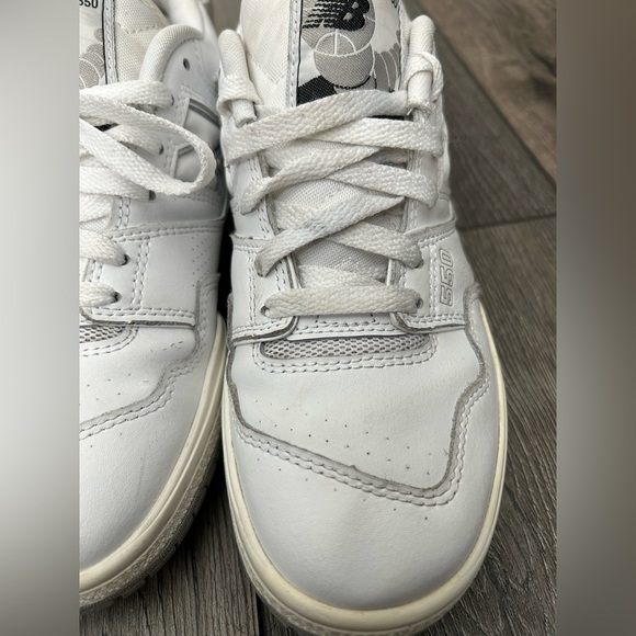 New Balance 550 White Women’s Size 7 – Classic Retro Basketball Sneaker - Picture 15 of 16